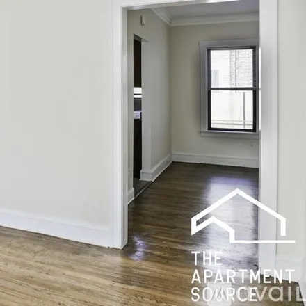 Rent this 1 bed apartment on 6707 N Ravenswood Ave