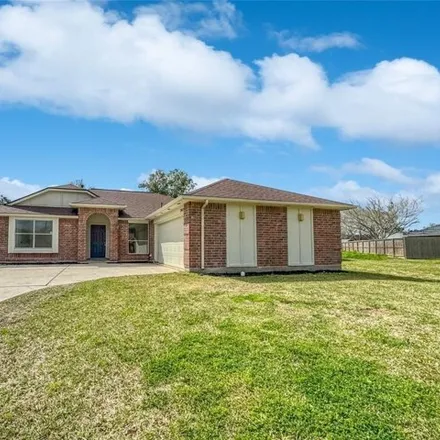 Buy this 4 bed house on 3895 Briar Hollow Drive in Dickinson, TX 77539