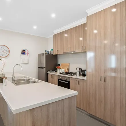 Image 3 - Nathanael Place, Ballarat East VIC 3350, Australia - Apartment for rent