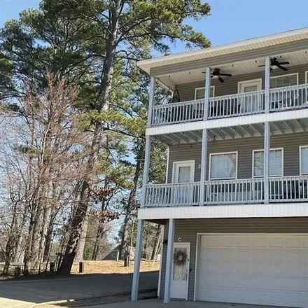 Buy this 3 bed house on 133 Oak Point Drive in Garland County, AR 71901