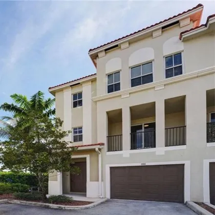 Image 3 - 581 Southwest 102nd Terrace, Pembroke Pines, FL 33025, USA - House for rent