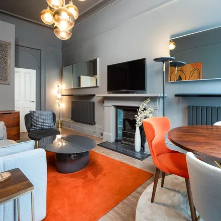 Rent this 1 bed apartment on Park Grand Paddington Court in 27 Devonshire Terrace, London