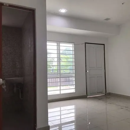 Image 2 - Jalan PU 8/9, Bandar Puchong Utama, 47100 Subang Jaya, Selangor, Malaysia - Apartment for rent