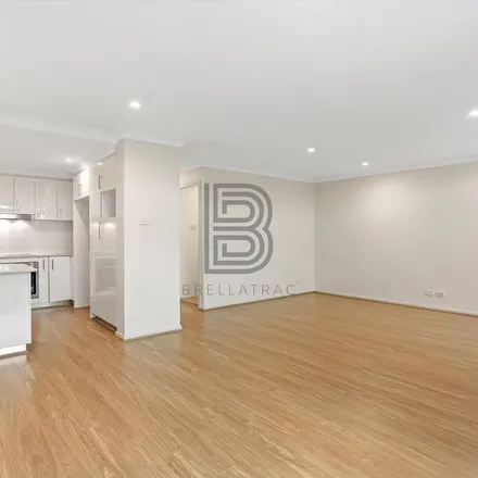 Rent this 2 bed apartment on Newtown in King St nr John St, King Street