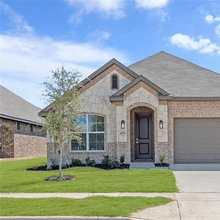 Buy this 3 bed house on Fort Worth Highway in Weatherford, TX 76086