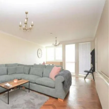 Image 2 - Kenilworth Court, 1-81 Asthill Grove, Coventry, CV3 6HP, United Kingdom - Apartment for rent