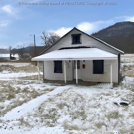 Buy this 2 bed house on State Route 20 in Rainelle, Greenbrier County