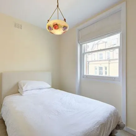 Image 2 - Charing Cross, London, SW1A 2DX, United Kingdom - Apartment for rent