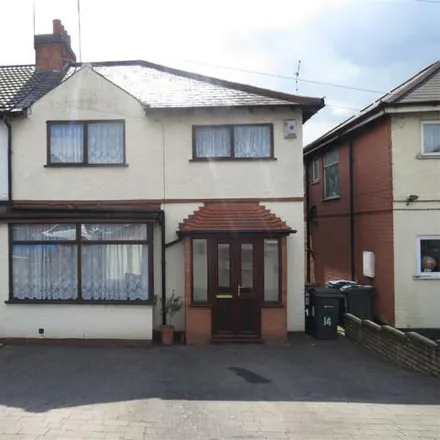 Buy this 3 bed duplex on 14 Stechford Road in Hodge Hill, B34 6BG