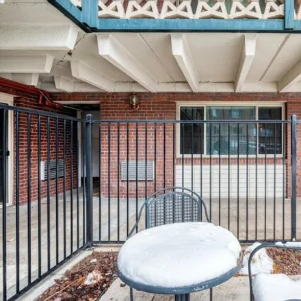 Image 6 - Pearl Park Condos, 655 Pearl Street, Denver, CO 80203, USA - Condo for sale