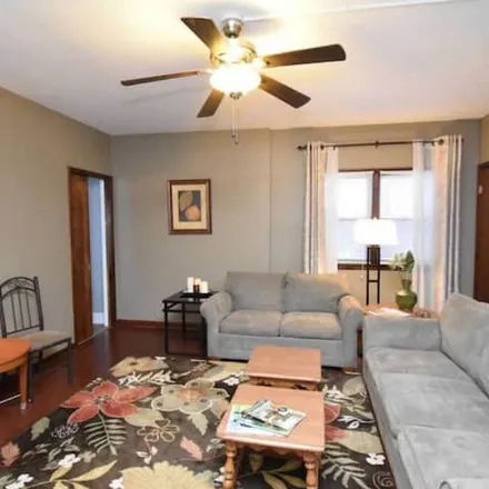 Image 2 - McHenry, IL - Apartment for rent