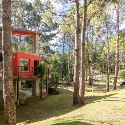 Buy this 2 bed house on Manuel Guerrero in Partido de Villa Gesell, Mar de las Pampas