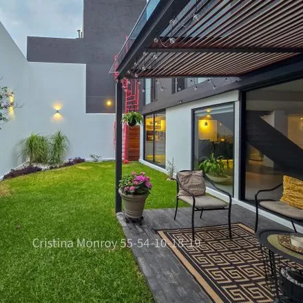 Buy this 3 bed house on Calle Lorenzo Rodríguez in 53100 Ciudad Satélite, MEX