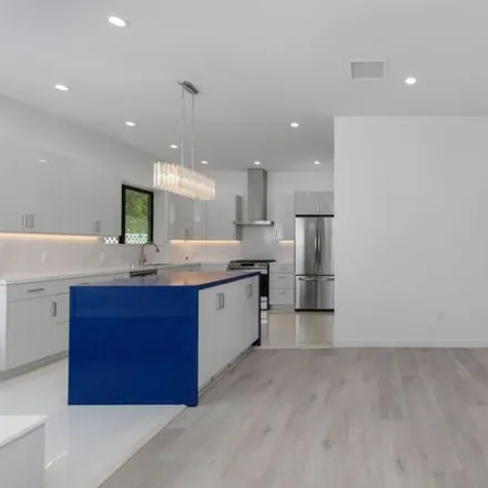 Image 6 - 109 S Crescent Heights Blvd, Los Angeles, California, 90048 - House for sale