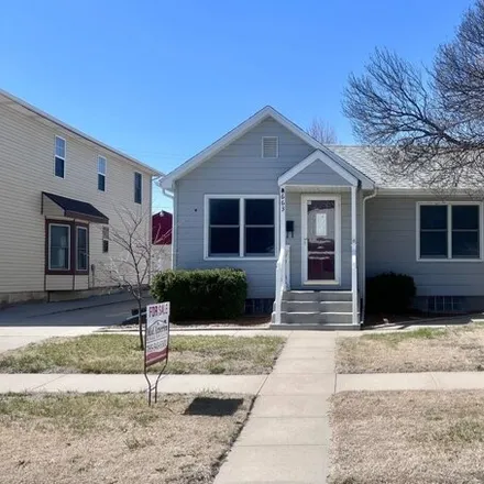 Buy this 3 bed house on 651 8th Street in Phillipsburg, KS 67661
