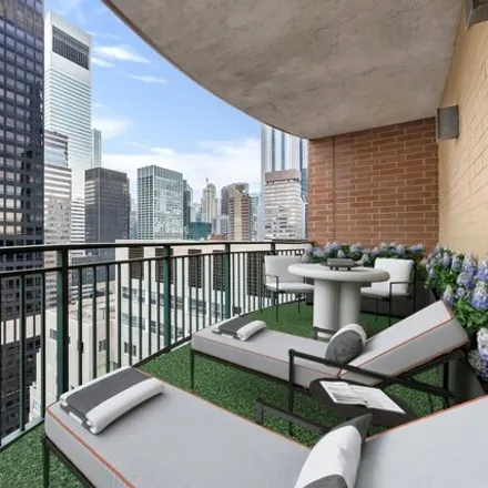 Image 2 - 212 East 57th Street, New York, NY 10022, USA - Condo for sale