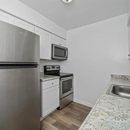 Image 4 - 1004 37th Street, Norfolk, VA 23508, USA - Apartment for rent