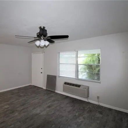 Image 4 - 6335 Gateway Avenue, Sarasota County, FL 34231, USA - Condo for rent