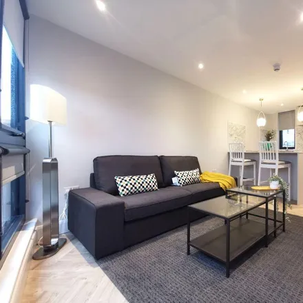 Rent this 1 bed apartment on High Road in Willesden Green, London