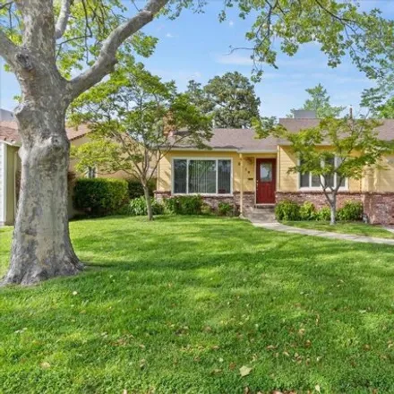 Buy this 3 bed house on 2327 Irvin Way in Sacramento, CA 95822