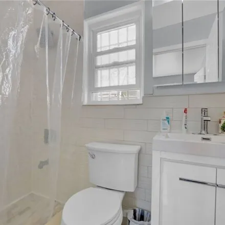 Image 7 - 133-20 118th Street, New York, NY 11420, USA - House for sale