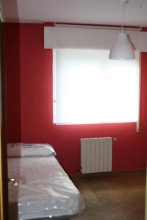 Rent this 7 bed room on Calle de la Gardenia in 28670 Villaviciosa de Odón, Spain