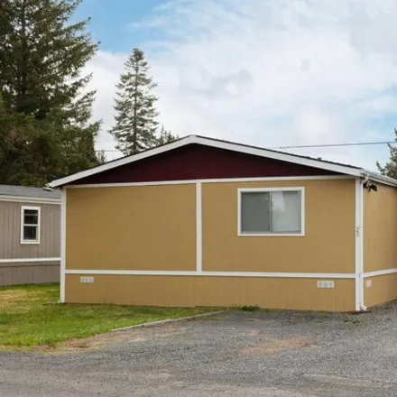 Buy this studio apartment on 5063 S Highway 97 Unit 28 in Redmond, Oregon