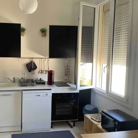 Image 2 - Toulon, Var, France - Apartment for rent
