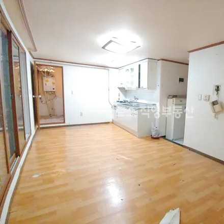 Image 3 - 서울특별시 서초구 반포동 739-14 - Apartment for rent