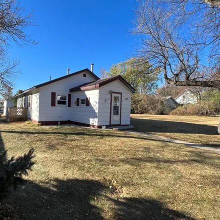 Image 3 - 1005 6th Street, Britton, SD 57430, USA - House for sale