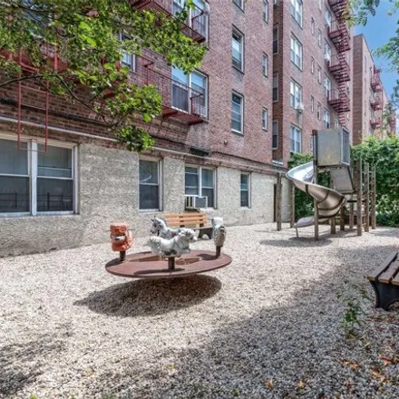 Image 7 - 67-30 Clyde Street, New York, NY 11375, USA - Apartment for sale