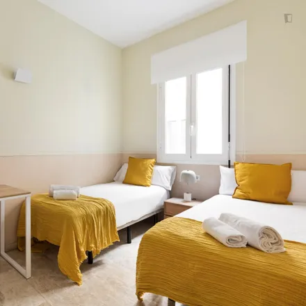 Rent this 3 bed room on Carrer de la Mercè in 6, 08002 Barcelona