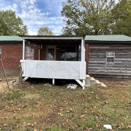 Buy this 3 bed house on 1810 Mimosa Street in Iuka, MS 38852