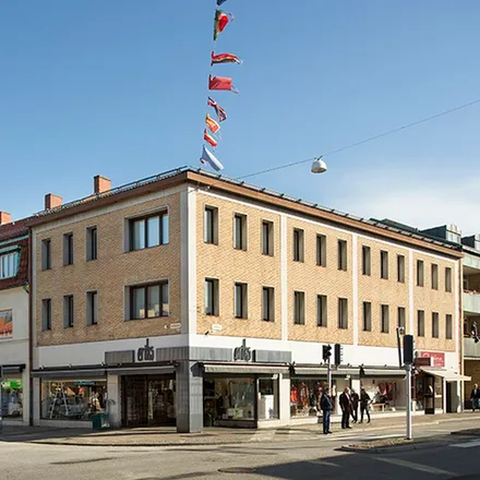 Rent this 2 bed apartment on ICA Kvantum Malmborgs in Linnégatan 48, 216 14 Malmo