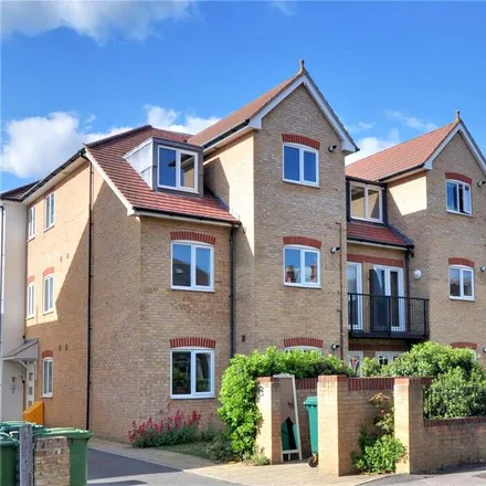 Rent this 1 bed apartment on Gresham Road in Spelthorne, TW18 2AE