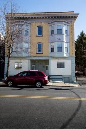 Rent this 3 bed apartment on Howe Street in Allentown, PA 18101