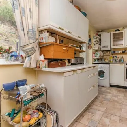 Image 4 - 6 Hillyfield, Lewes, BN7 1LA, United Kingdom - Townhouse for sale