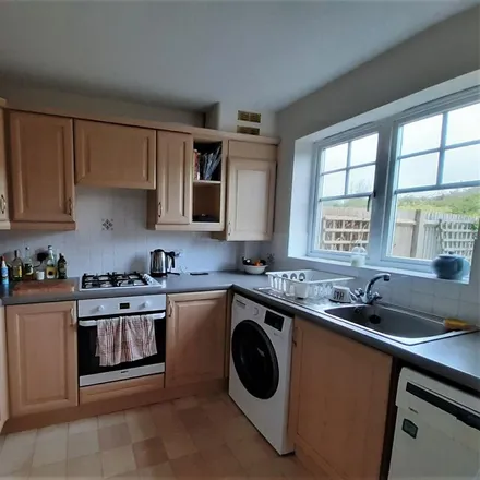 Image 2 - Pacific Drive, Eastbourne, BN23 5BL, United Kingdom - Townhouse for rent