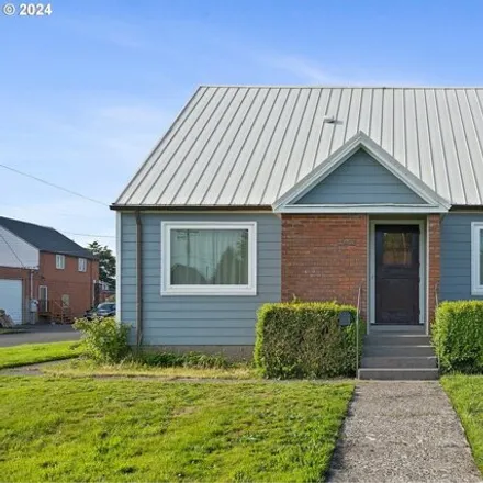 Buy this 3 bed house on 2405 6th Street in Tillamook, OR 97141
