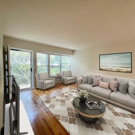 Rent this 1 bed condo on 818 19th Street in Santa Monica, CA 90403