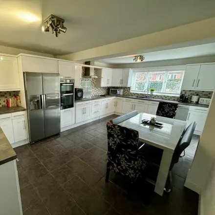 Image 7 - Ash Close, New Road, Ash Green, CV7 9AS, United Kingdom - House for sale