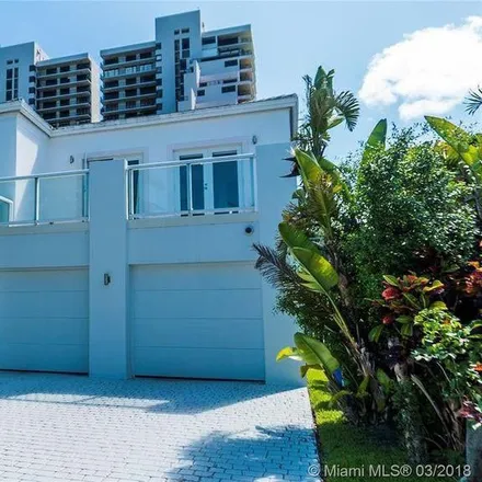 Rent this 4 bed house on 1010 North Venetian Drive in Miami, FL 33139
