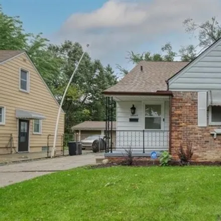 Buy this 3 bed house on 20319 Kenosha Street in Harper Woods, MI 48225