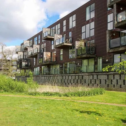 Rent this 2 bed apartment on The Steel Building in Kingfisher Way, Cambridge