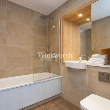 Image 1 - Silverworks Close, London, NW9 0DW, United Kingdom - Apartment for rent