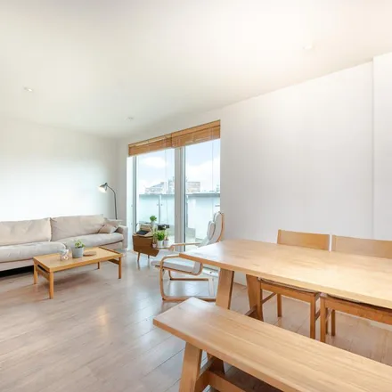 Rent this 3 bed apartment on Brooklyn Building in Blackheath Road, London