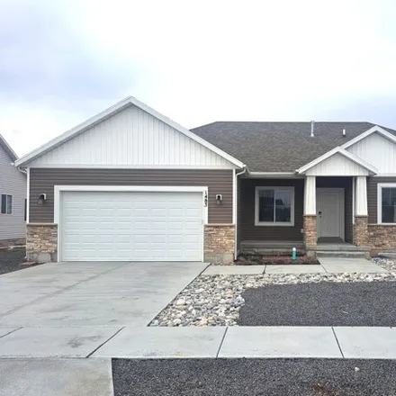 Image 1 - 400 South, Hyrum, UT 84319, USA - House for sale