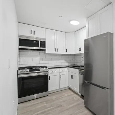 Image 6 - 39-04 29th Street, New York, NY 11101, USA - House for rent