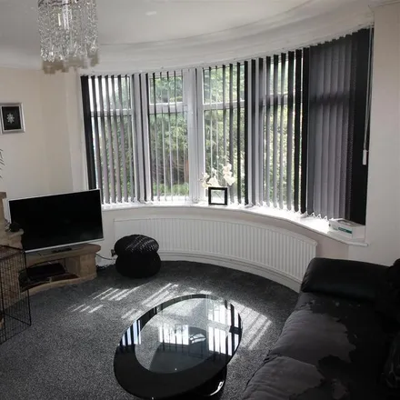 Rent this 3 bed house on Argie Avenue in Leeds, LS4 2QR