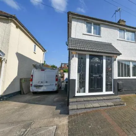 Buy this 3 bed house on Napsbury Avenue in London Colney, AL2 1LU